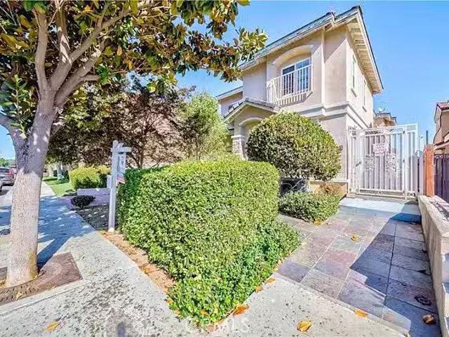 Apartment for rent in Pomona