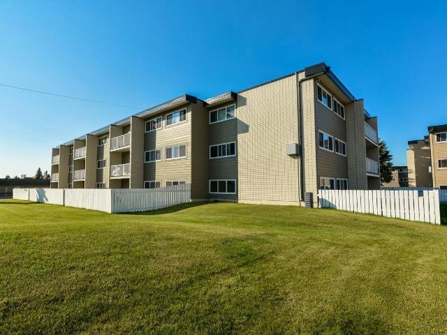 Apartment for rent in Wedgewood, Alberta