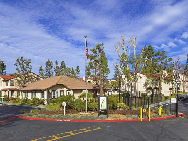 Apartment for rent in Alta, California