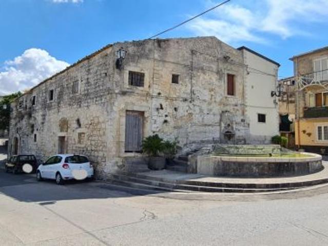 Villa Indipendente in vendita a Monterosso Almo, Sicilia
