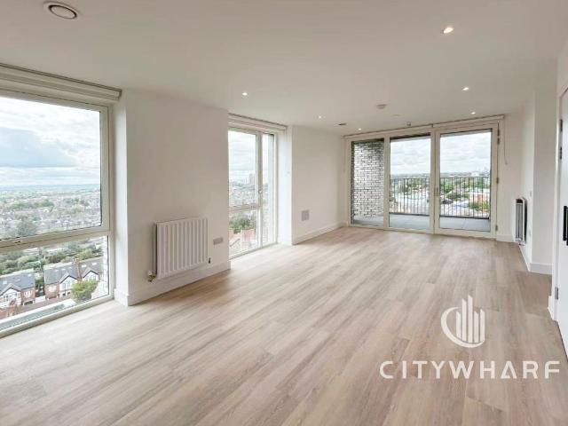 House for rent in London Borough of Ealing, Greater London