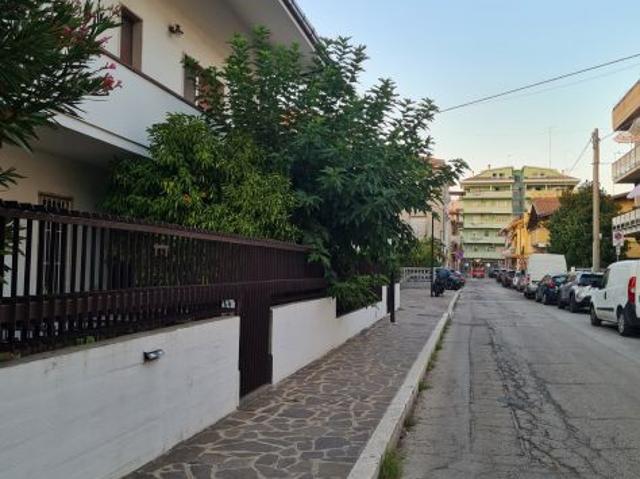 Appartamento in vendita a Villa Canonico, Montesilvano