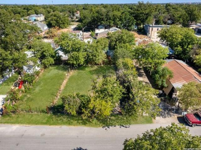 Land for sale in San Antonio Land for sale in San Antonio