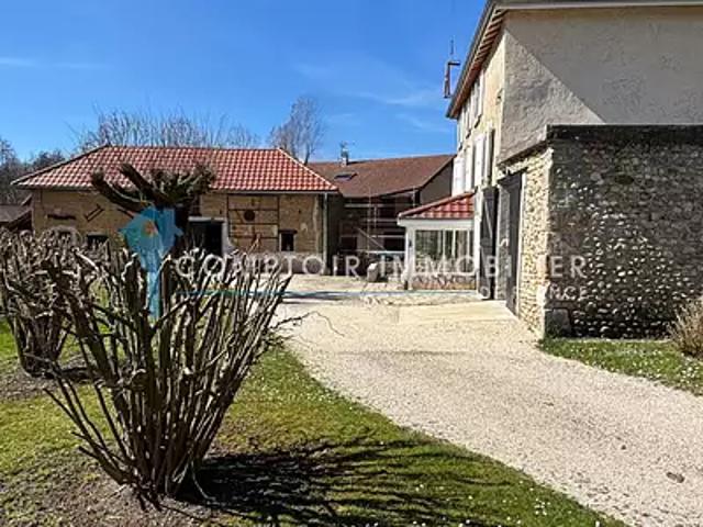 Maison vente à La Tour-du-Pin, Montferrat