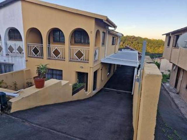 House for sale in Chatsworth, Kwazulu-natal