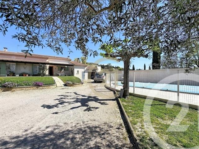 Maison vente à Nîmes, Montfrin