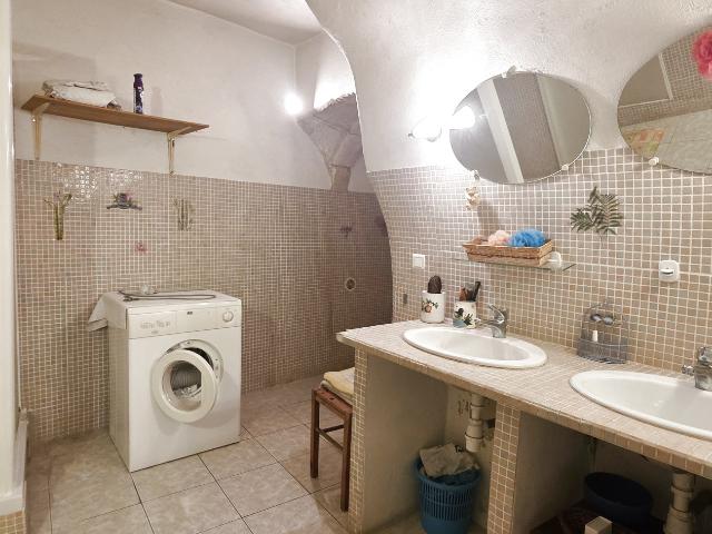 Maison vente à Nîmes, Montfrin