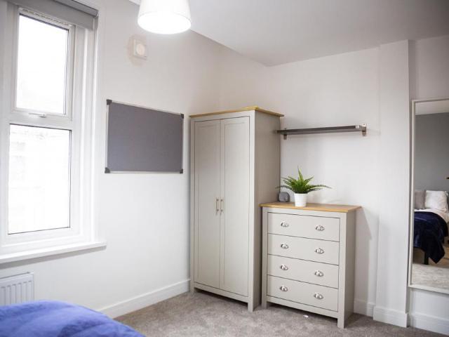 Room for rent in Somers Town, City Of Portsmouth