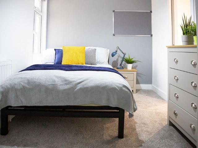 Room for rent in Somers Town, City Of Portsmouth