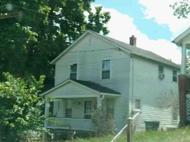 House for sale in 926 Trout St, Staunton