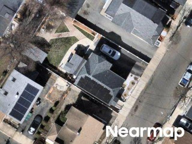 House for sale in Somerville
