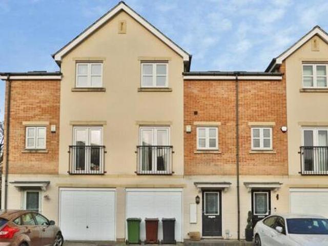 House for sale in Far Headingley, Weetwood