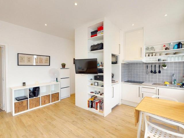 Kot location à Woluwe-Saint-Pierre - Sint-Pieters-Woluwe, Brussel-Hoofdstad - Bruxelles-Capitale