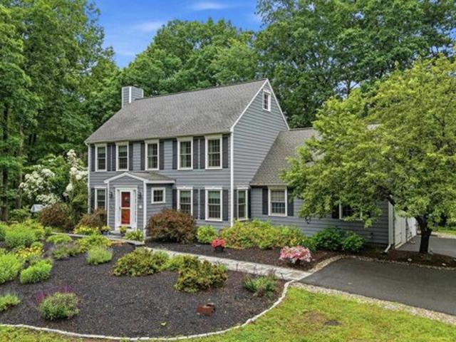 House for sale in Derry, Rockingham County