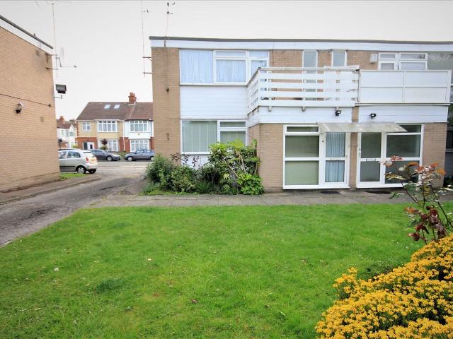 Apartment for rent in London Borough of Harrow, Greater London