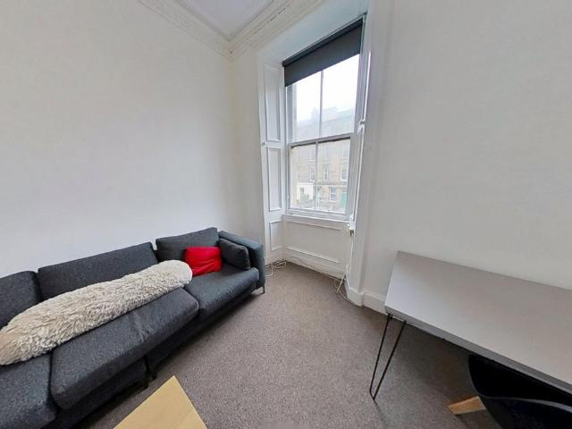 Apartment for rent in Hillside, Leith