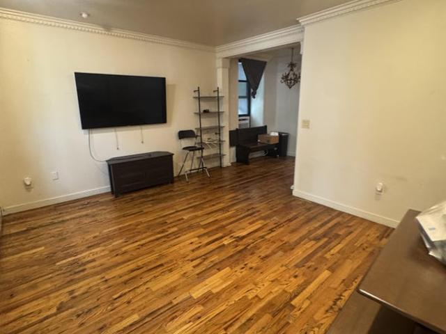 Room for rent in Arverne, New York