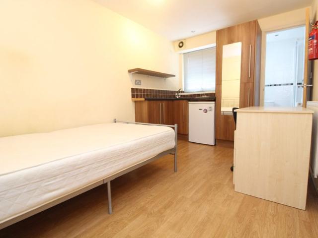 Apartment for rent in Falcon Lodge, Wales