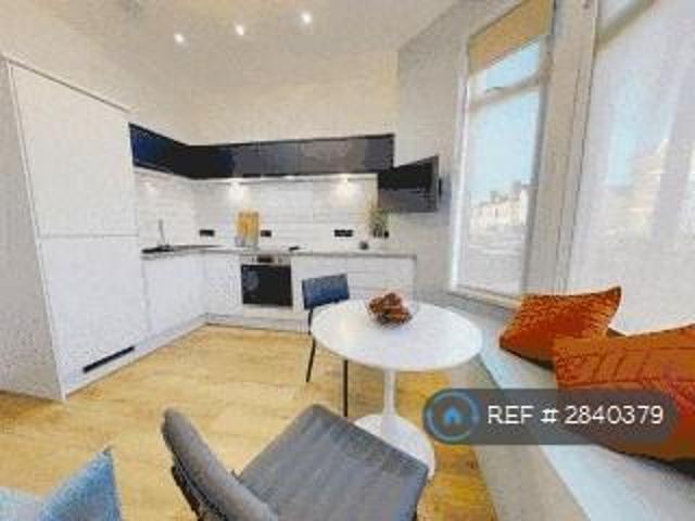 Apartment for rent in Falcon Lodge, Wales