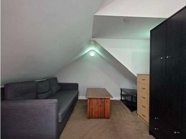 Studio for rent in Maindy, Cardiff