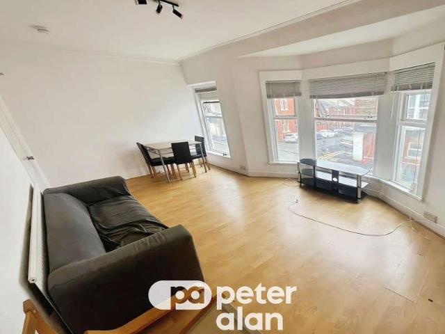 Apartment for rent in Maindy, Cardiff