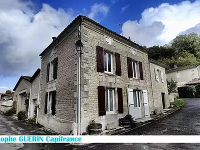 Maison vente à Confolens, Montignac-charente