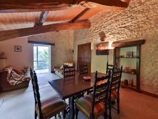 Maison vente à Confolens, Montignac-charente