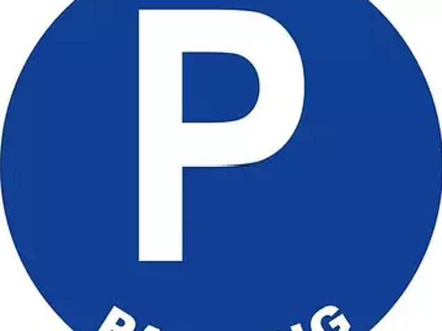 Garage vente à Versailles, Montigny-le-bretonneux