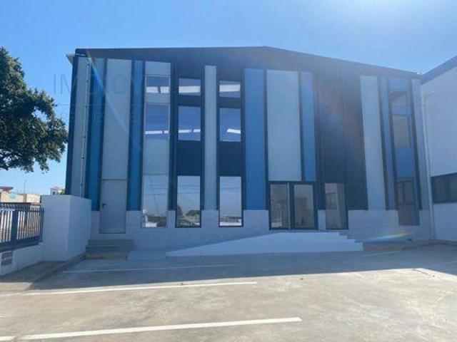 Loja alugar em Afonsoeiro, Montijo