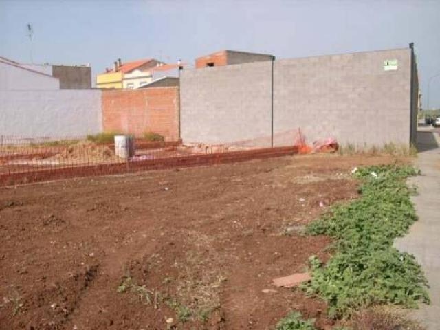 Terreno en venta en Montijo, Extremadura
