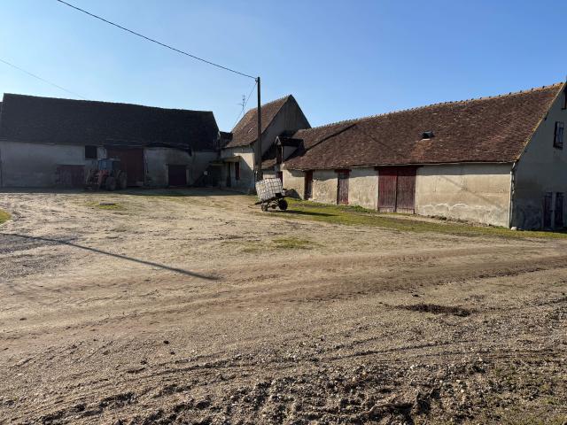 Ferme vente à Moulins, Montilly