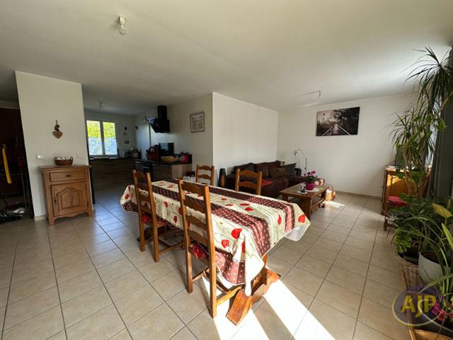 Maison vente à Saintes, Saint-sever-de-saintonge