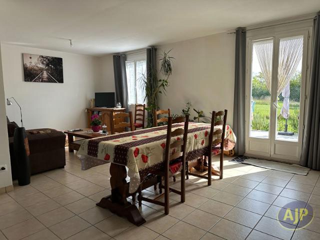 Maison vente à Saintes, Saint-sever-de-saintonge