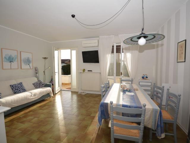 Appartamento in affitto a Montignoso, Toscana
