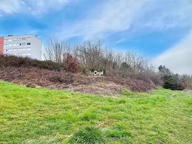 Terrain vente à Montluçon