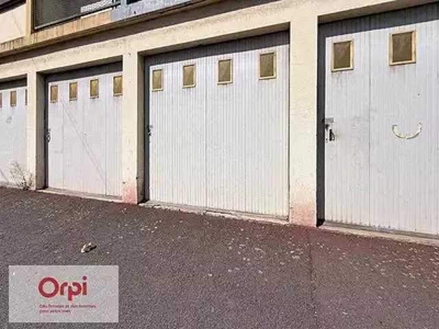 Garage location à Montluçon, Allier