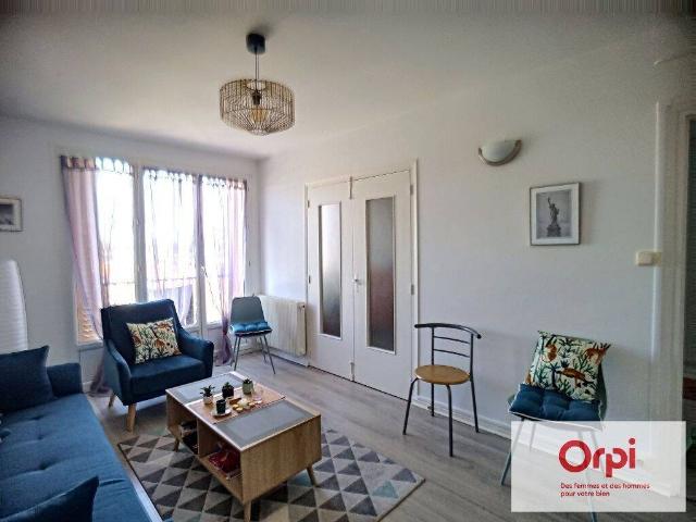 Appartement location à Lavault-Sainte-Anne, Allier