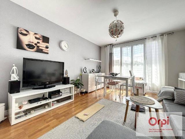 Appartement location à Lavault-Sainte-Anne, Allier