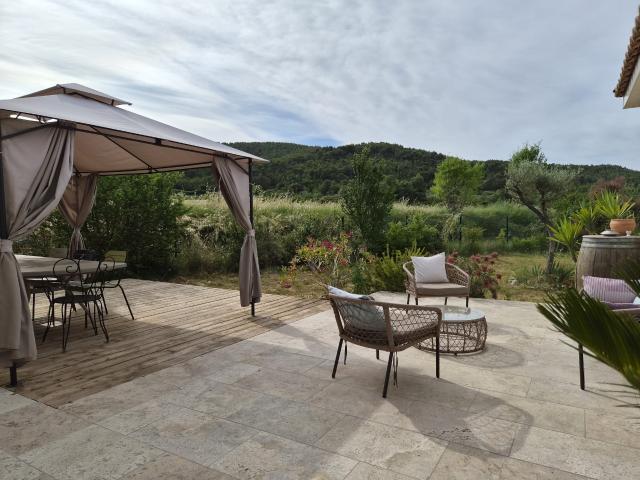 Maison vente à Nîmes, Montmirat