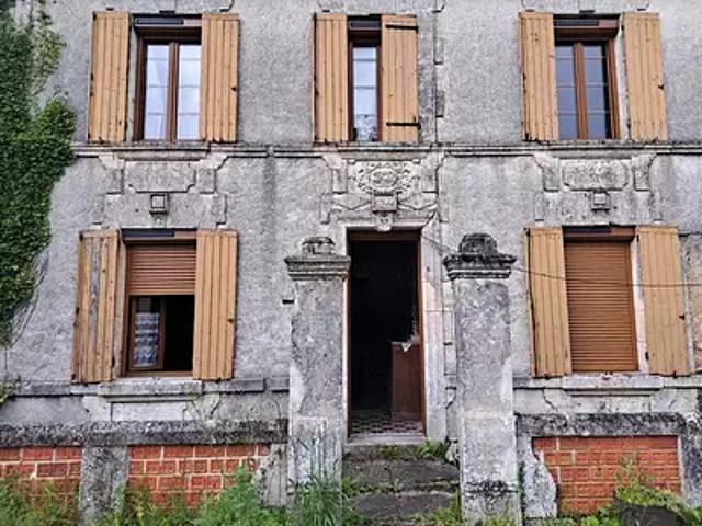 Maison vente à Angoulême, Montmoreau-saint-cybard