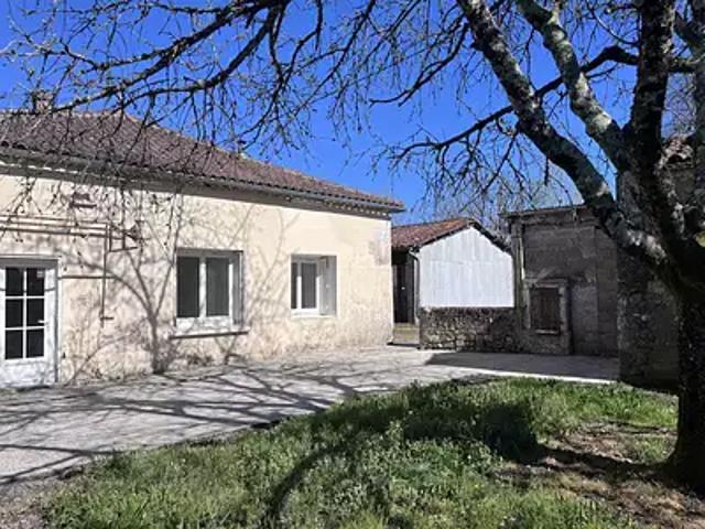 Maison vente à Angoulême, Montmoreau-saint-cybard