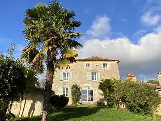 Maison vente à Angoulême, Montmoreau-saint-cybard