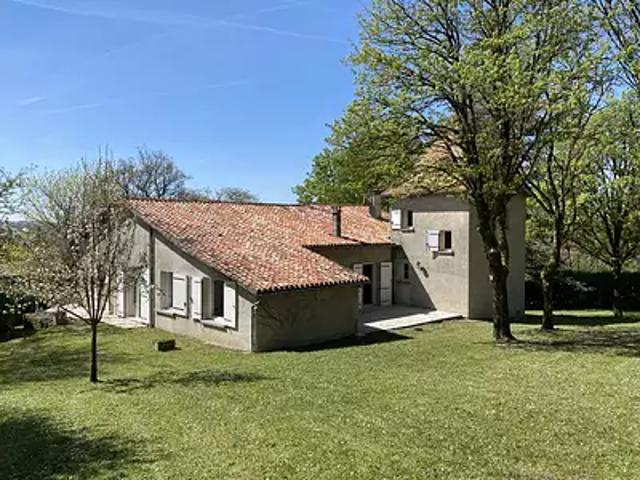 Maison vente à Angoulême, Montmoreau-saint-cybard