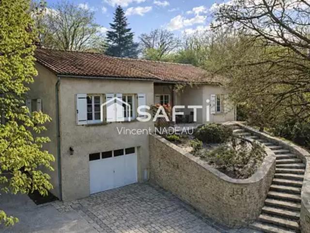 Maison vente à Angoulême, Montmoreau-saint-cybard