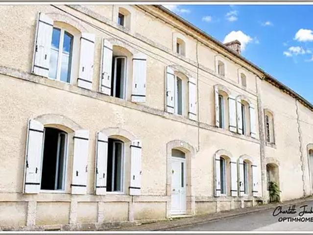 Maison vente à Angoulême, Montmoreau-saint-cybard