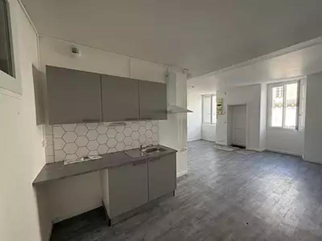 Maison location à Montmoreau-Saint-Cybard, Montmoreau