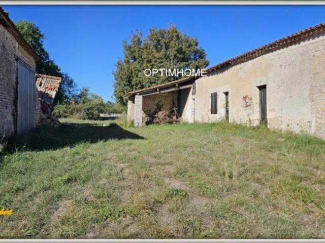 Ferme vente à Montmoreau-Saint-Cybard, Montmoreau