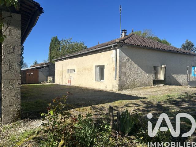 Maison vente à Angoulême, Montmoreau-saint-cybard
