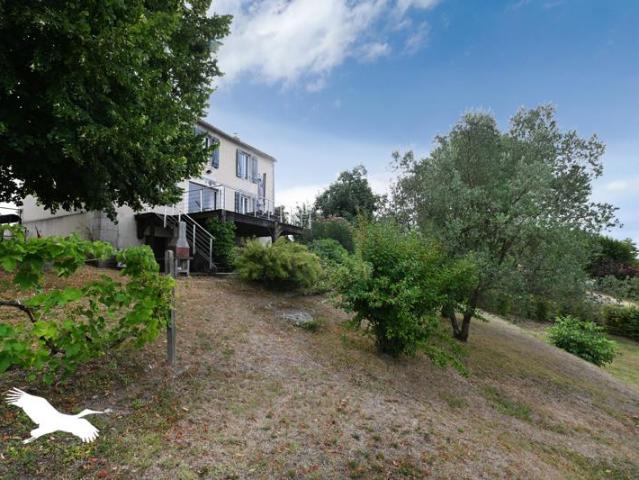 Maison vente à Montmoreau-saint-cybard