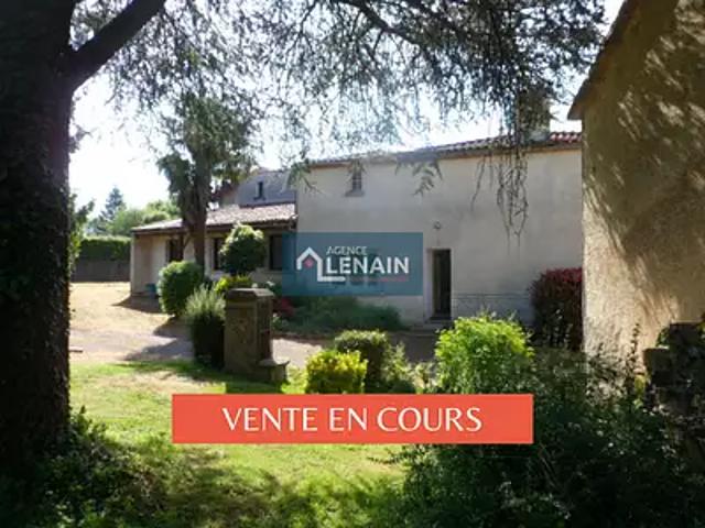 Maison vente à Le Peu, Montournais